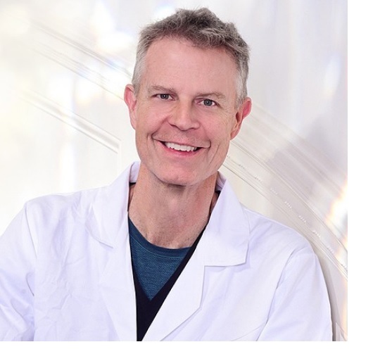 Dr John Davidson, Refractive and Cataract Surgeon.