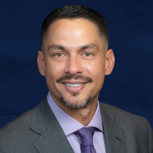 Headshot of Javier De la Torre